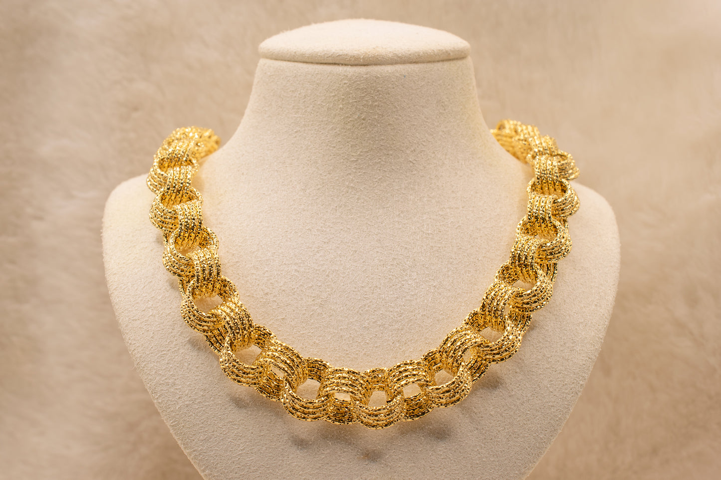Vintage Estate Italian 14k Yellow Gold Round Interlocking Link Diamond Cut Finish Chain Necklace 19.5 Inches