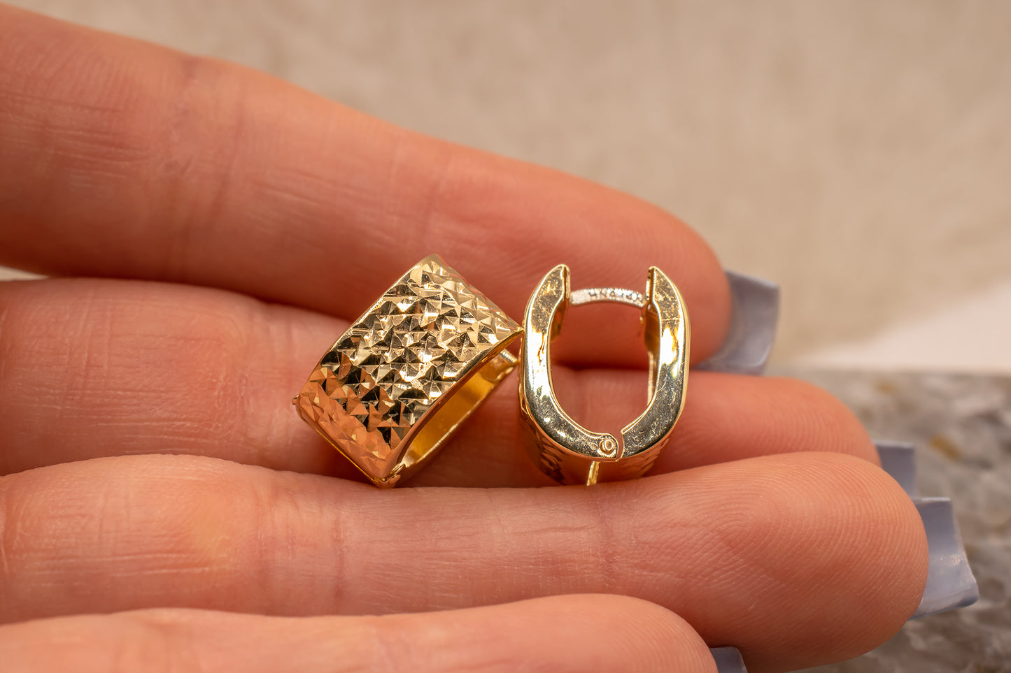 Vintage 14k Yellow Gold Diamond Cut Finish Rectangular Huggie Style Earrings