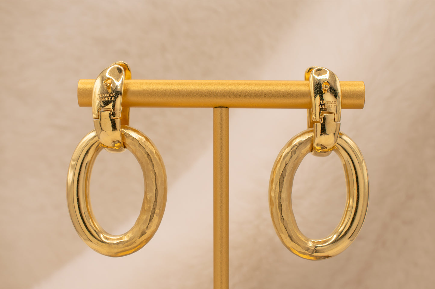 Vintage Estate 18k Yellow Gold High Polish And Hammered Texture Champagne Diamond Oval Shape Drop Earrings
