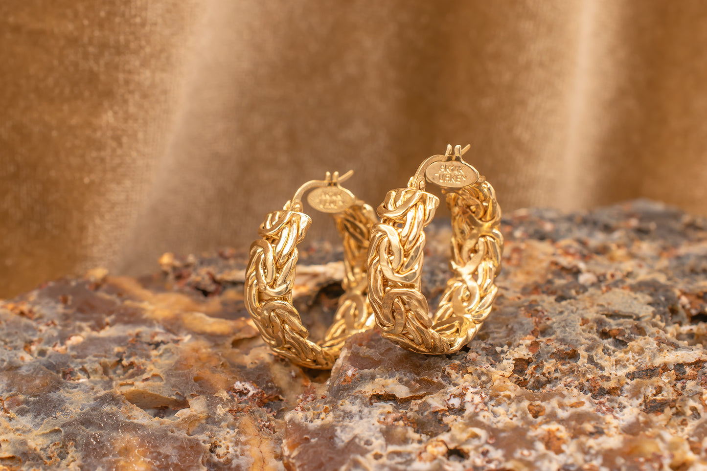 Vintage 14K Yellow Gold Byzantine Chain Style 23mm 1 Inch Drop Length Hoop Earrings