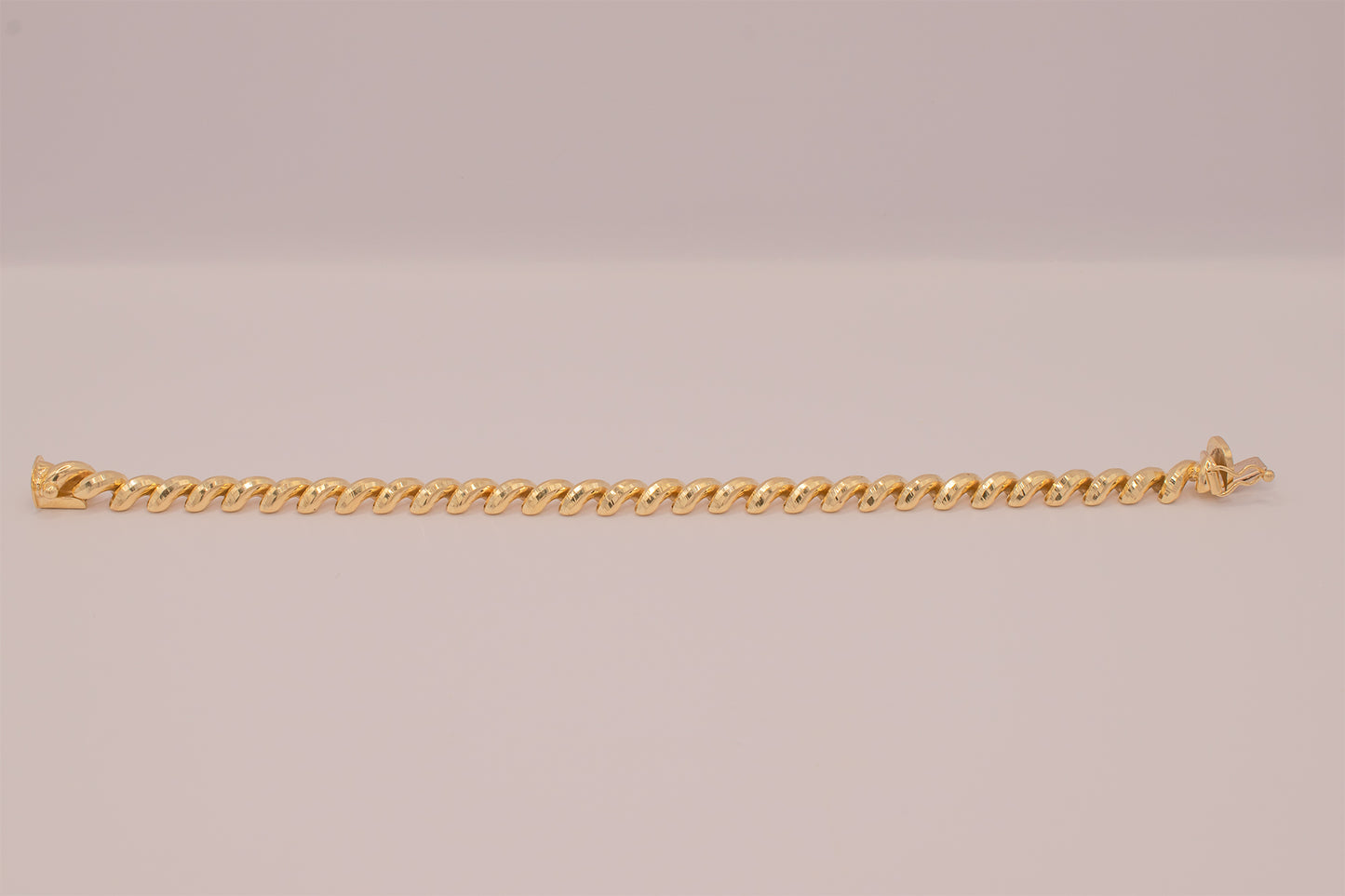 Vintage 14K Yellow Gold San Marco Macaroni Link Bracelet With Shimmering High Polish Finish 7 1/2 inches