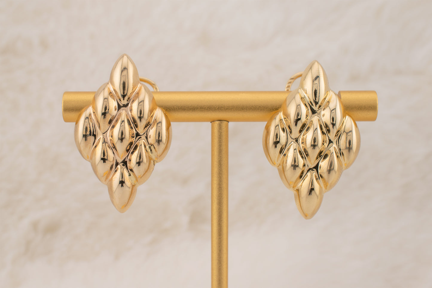 Vintage 14k Yellow Gold Diamond Shaped Lattice Design Puffy Omega Clip Backs Statement Earring