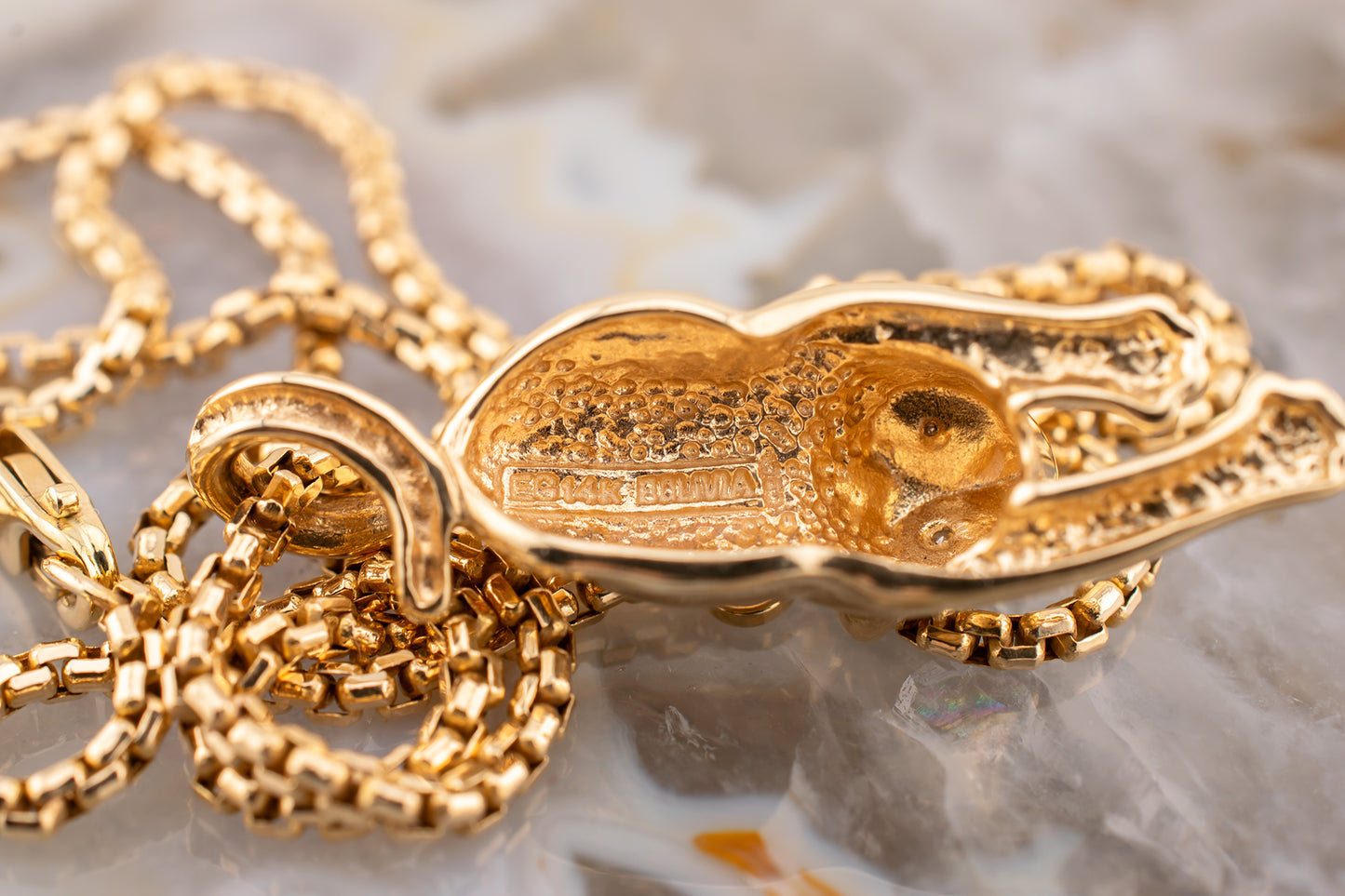 Vintage Estate 14 Karat Yellow Gold Prowling Cat With 0.01 Carat Diamond Eyes Adjustable 1.7mm 18 Inch Round Box Chain