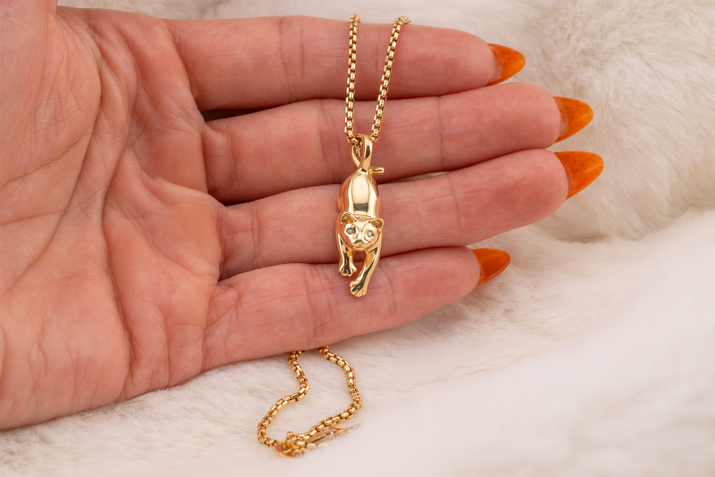 Vintage Estate 14 Karat Yellow Gold Prowling Cat With 0.01 Carat Diamond Eyes Adjustable 1.7mm 18 Inch Round Box Chain