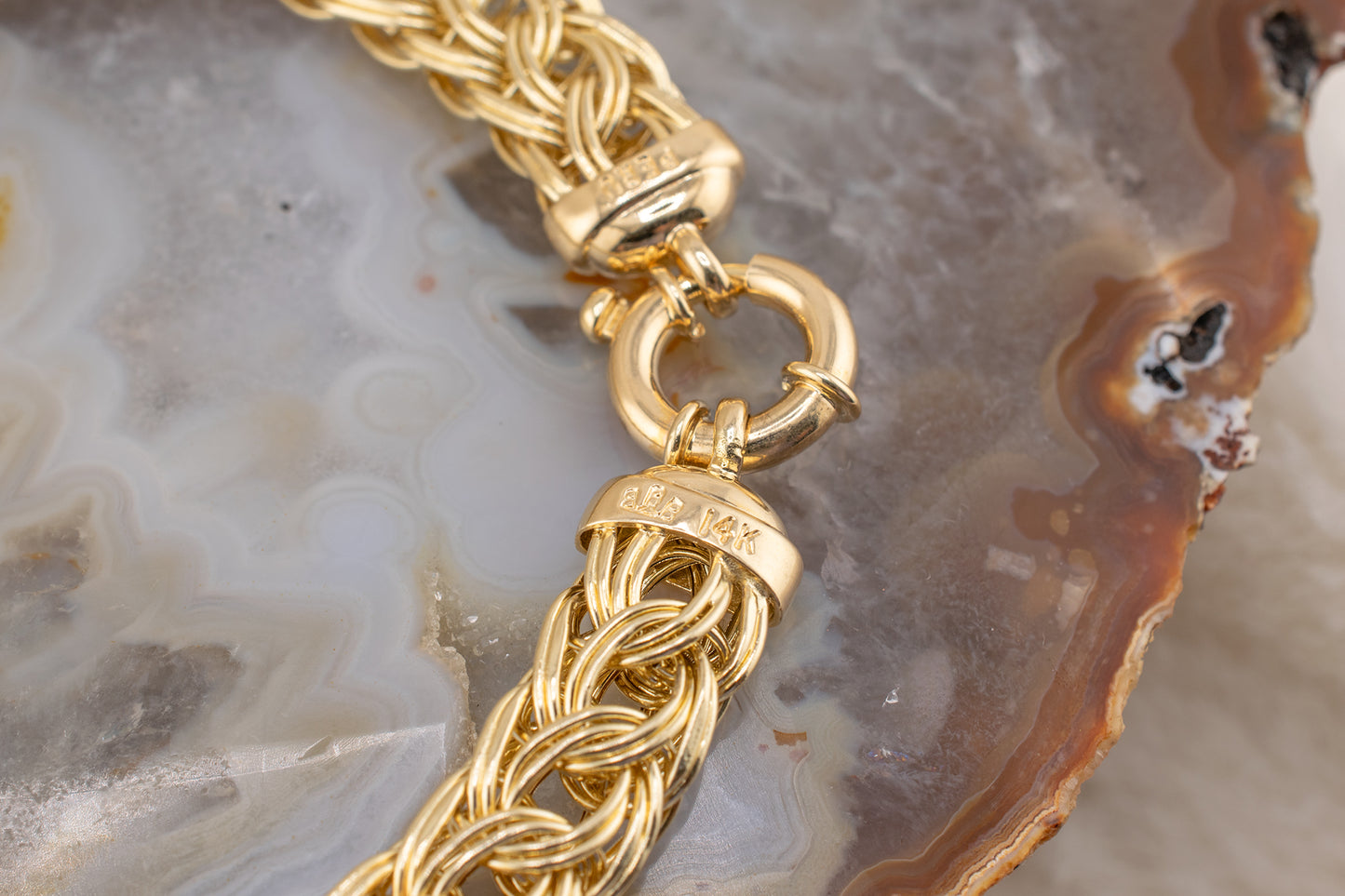 Circa 2000's Vintage Estate 14 Karat Yellow Gold Woven Interlocking Link Bracelet With Large Lobster Clasp 8.6mm 7 Inches