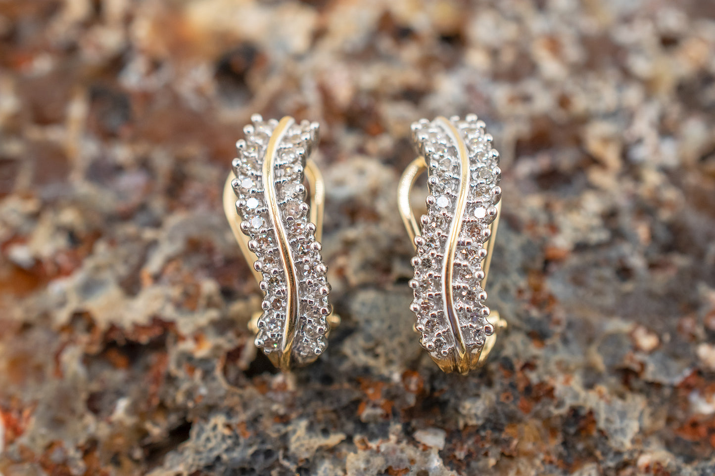 Circa 1980s Vintage 14 Karat Yellow Gold Natural Round Brilliant Diamond Earrings 0.50 Carats