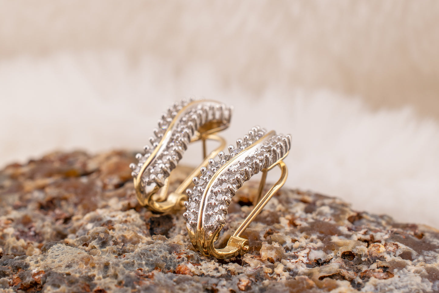 Circa 1980s Vintage 14 Karat Yellow Gold Natural Round Brilliant Diamond Earrings 0.50 Carats
