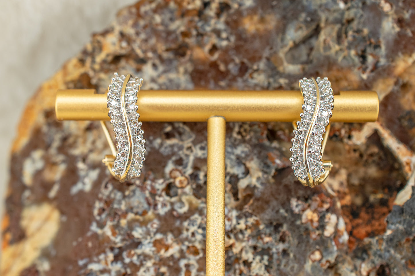 Circa 1980s Vintage 14 Karat Yellow Gold Natural Round Brilliant Diamond Earrings 0.50 Carats