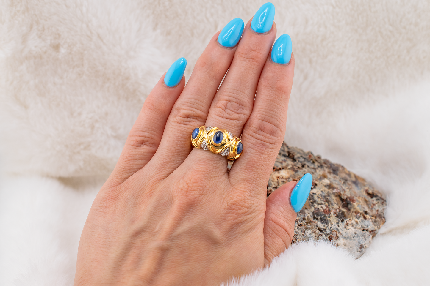 Vintage 1980s 18K Yellow Gold Sapphire & Diamond Cocktail Ring