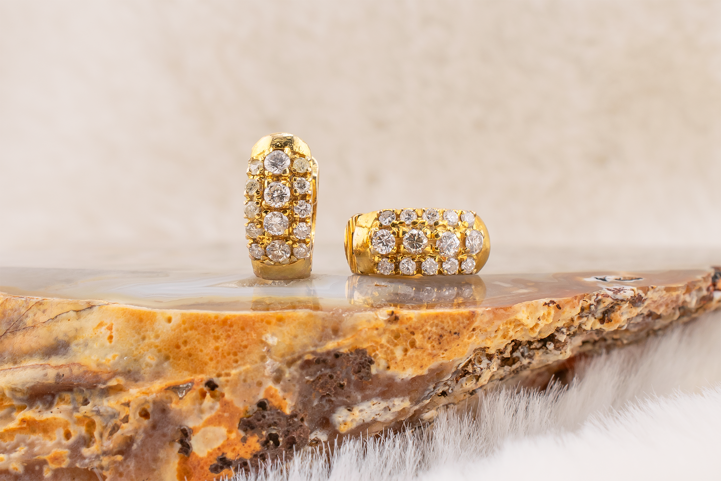 Vintage 1980s Custom-Made 14 Karat Yellow Gold Diamond Huggie Earrings Natural Round Brilliant Cut Diamonds, 0.96 Carat