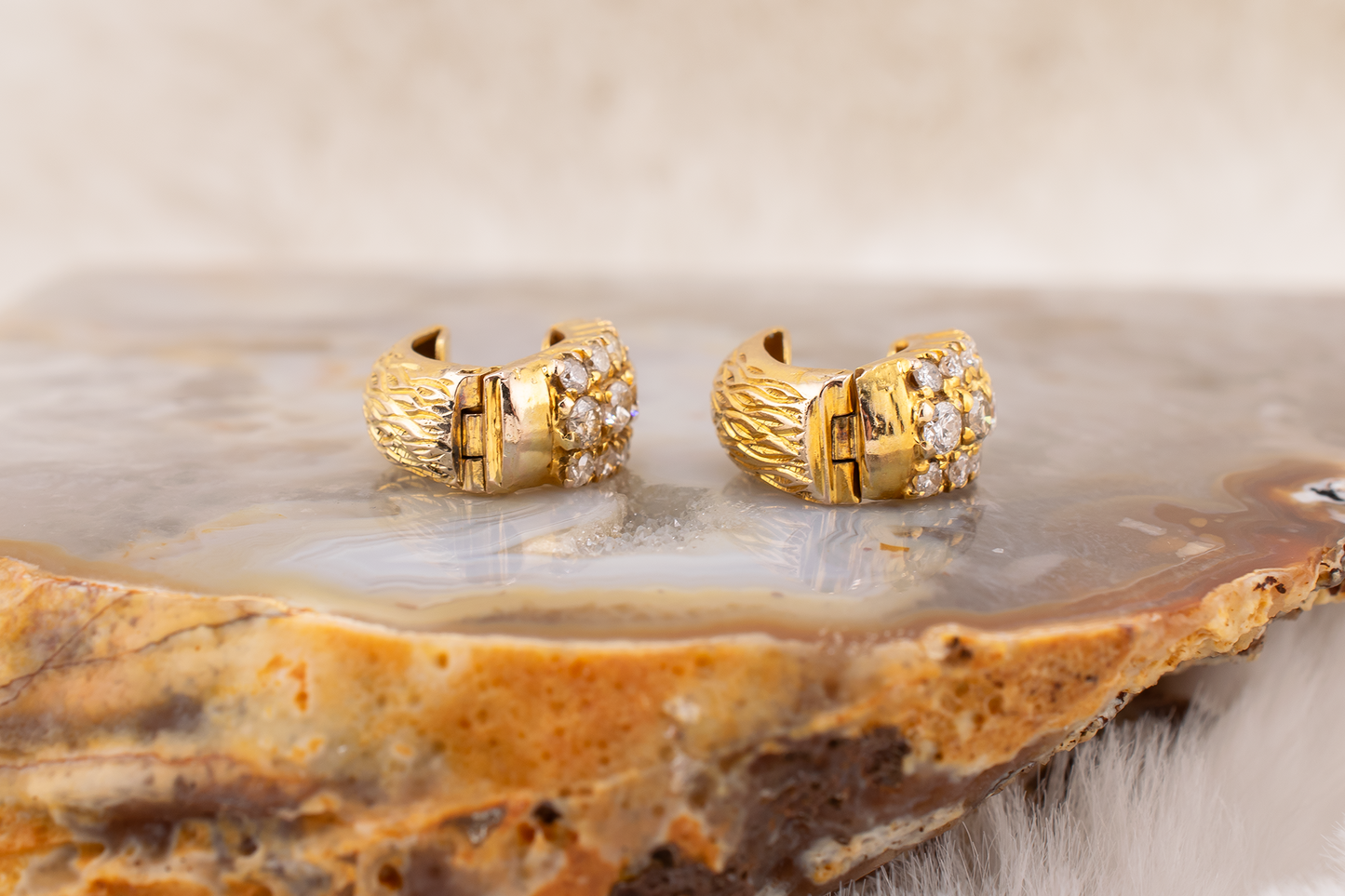Vintage 1980s Custom-Made 14 Karat Yellow Gold Diamond Huggie Earrings Natural Round Brilliant Cut Diamonds, 0.96 Carat