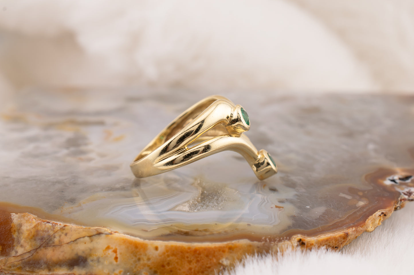Vintage 14 Karat Yellow Gold 0.24 CTW Round Natural Emerald Abstract Ring Size 7.75