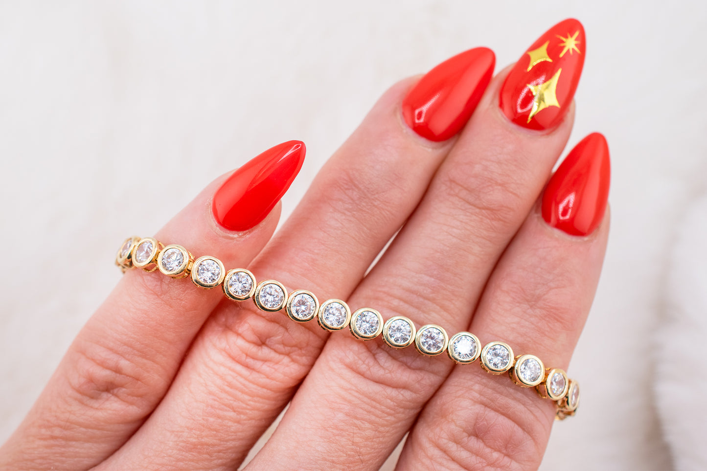 Dazzling Vintage 10 Karat Yellow Gold Bezel Set Cubic Zirconia Tennis Bracelet 6.75 Inches 4.7 mm