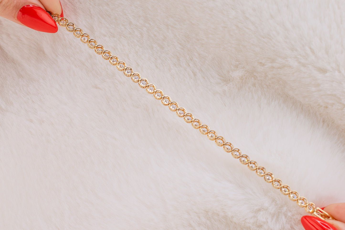 Dazzling Vintage 10 Karat Yellow Gold Bezel Set Cubic Zirconia Tennis Bracelet 6.75 Inches 4.7 mm