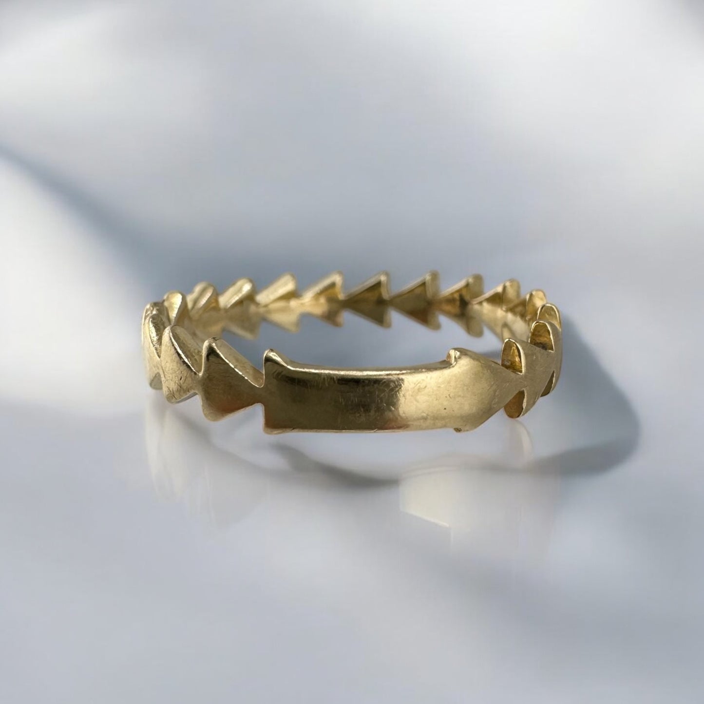 Minimalist Petite Vintage Estate 14 Karat Yellow Gold Triangle Design Pave Set Diamond Stackable Band 0.15CTW