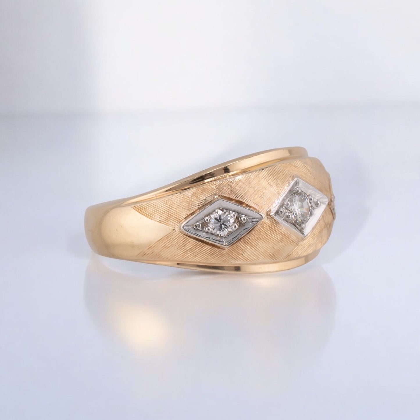 Unisex Retro Wide Band 1960s Vintage 14K Yellow Gold 0.20ctw. Diamond Ring Size 7.75