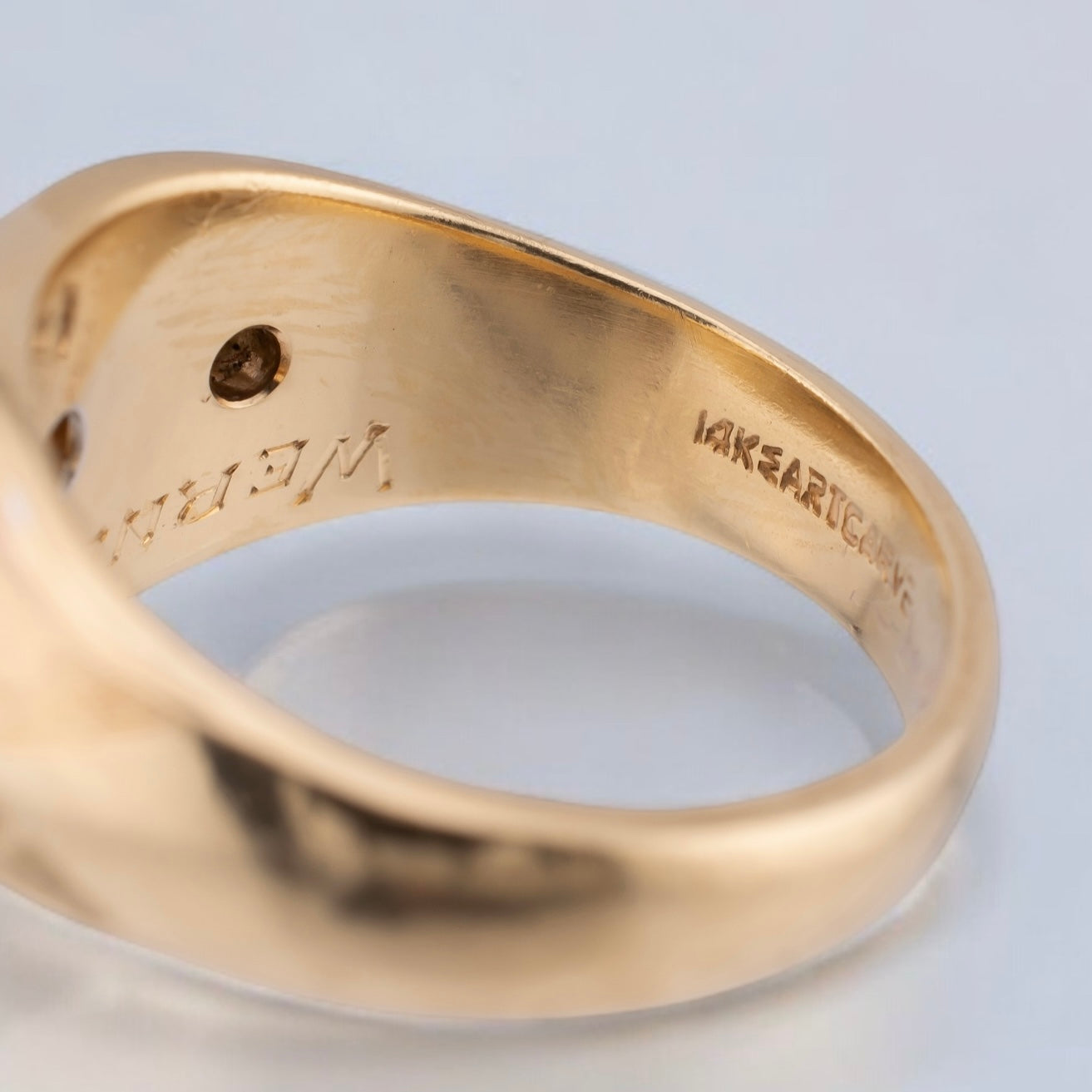 Unisex Retro Wide Band 1960s Vintage 14K Yellow Gold 0.20ctw. Diamond Ring Size 7.75
