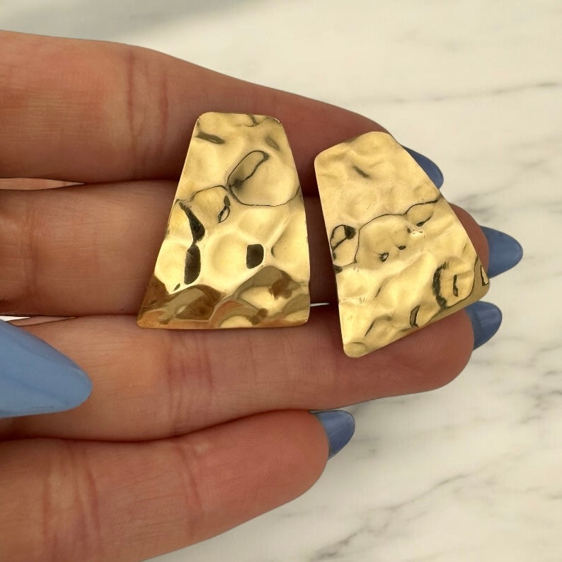 Vintage 14K Yellow Gold Hammered Flared Trapezoid Earrings 1" Long, 4.2g