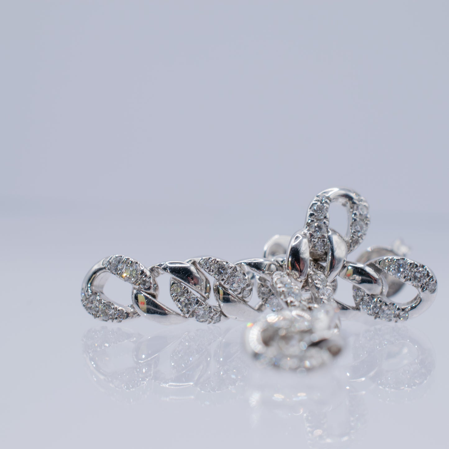 Minimalist 14 Karat White Gold Curb Chain 0.34 Carats Diamond Dangle Drop Statement Earring
