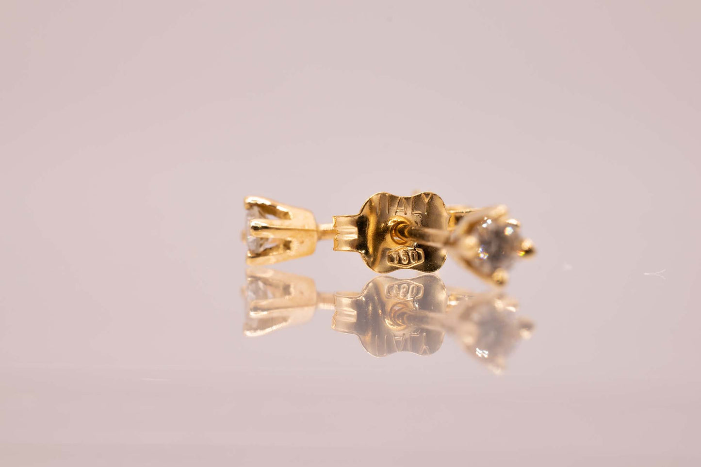 Vintage 18k Diamond Stud Earrings