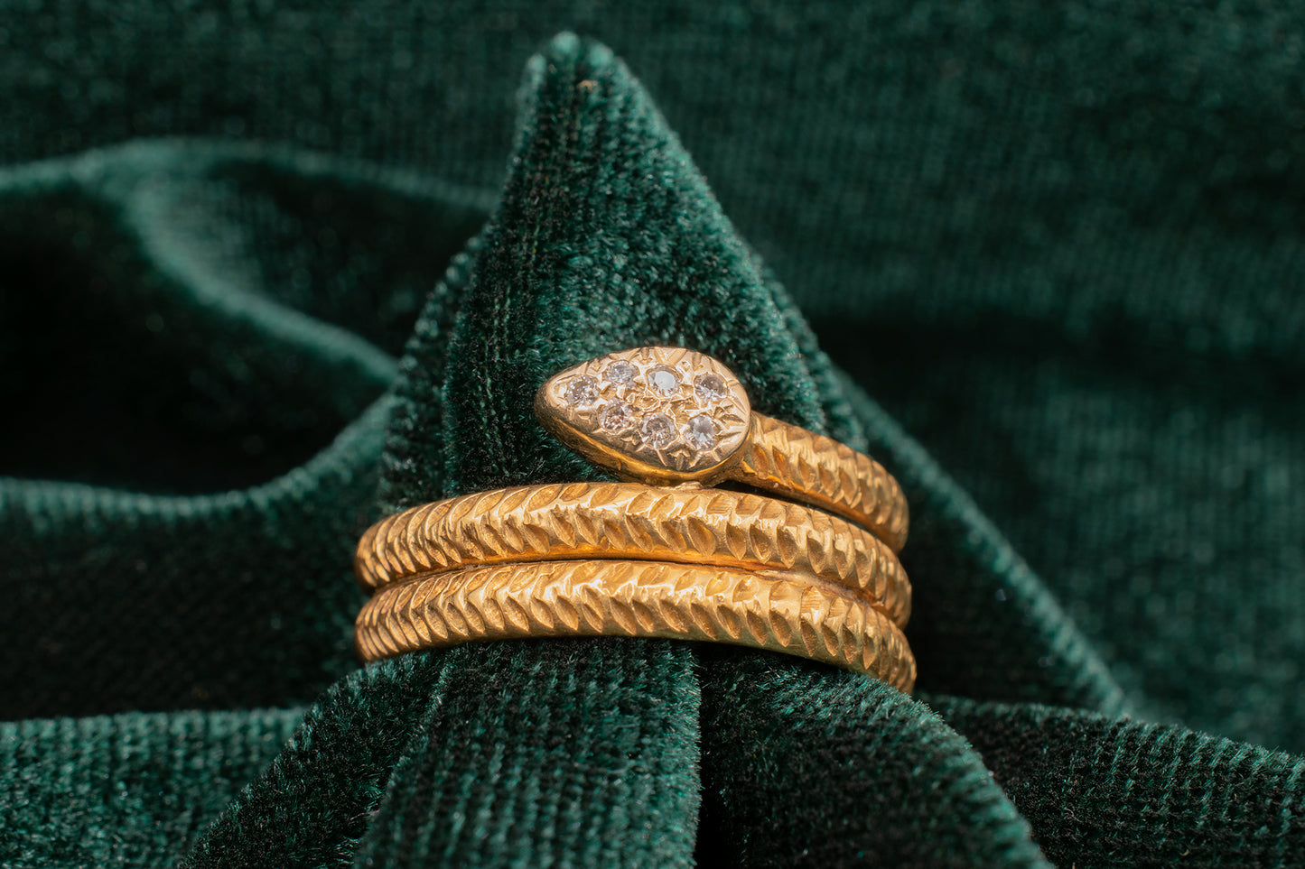 Vintage 14k Spiral Diamond Ring