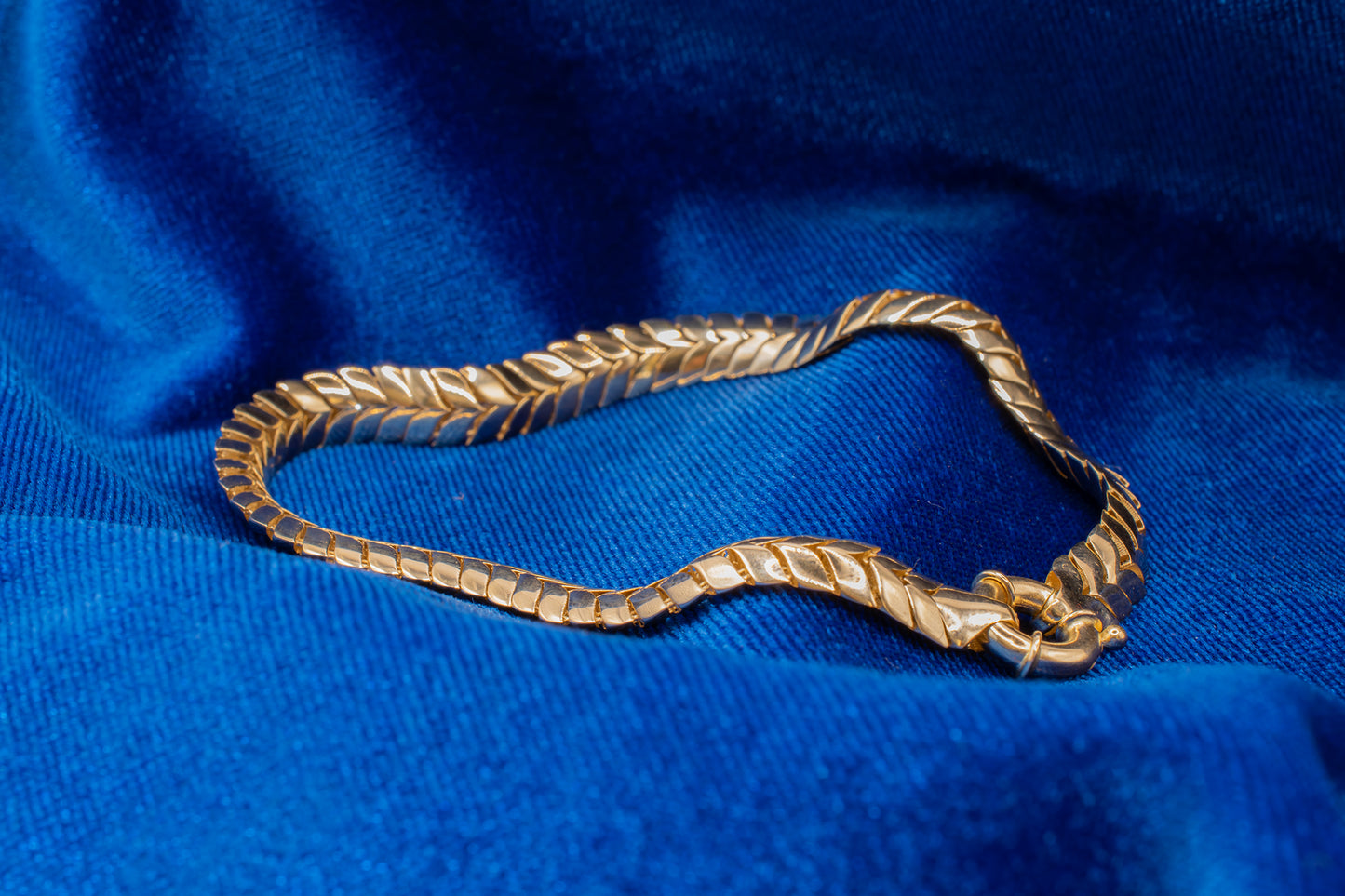 14K Gold Chevron Link bracelet