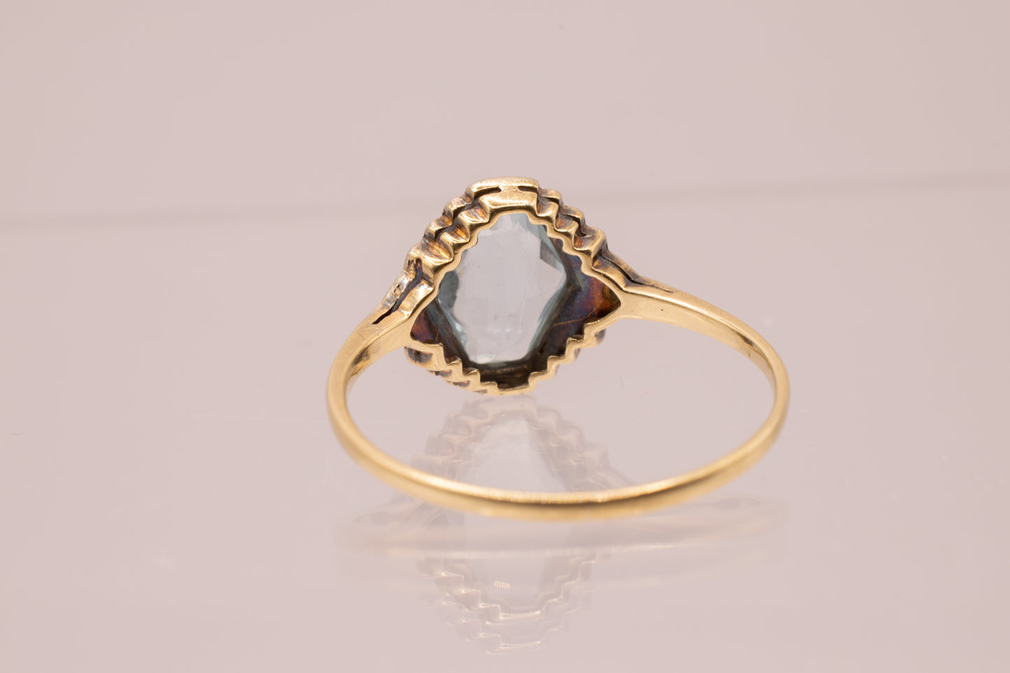 Antique 14k Aquamarine Ring