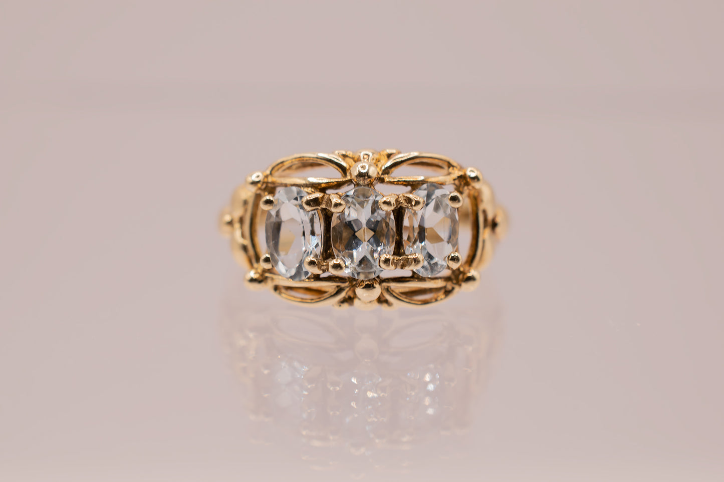 Vintage 9k Aquamarine Ring