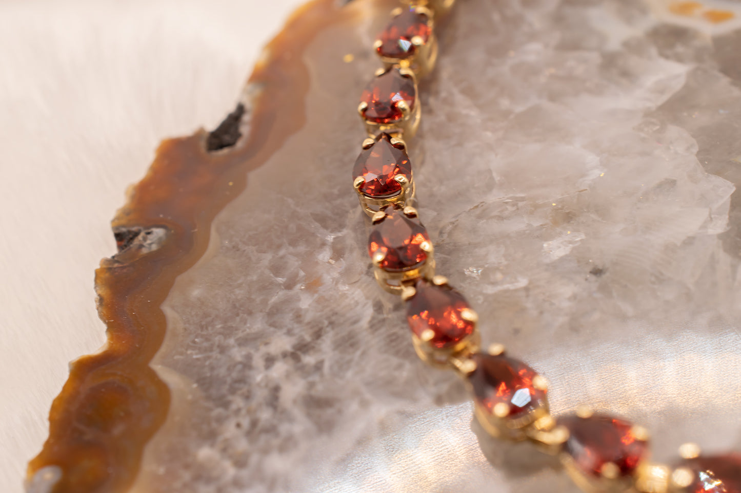 Vintage 14K Yellow Gold Pear Shape Garnet Tennis Line Bracelet 8 Inches