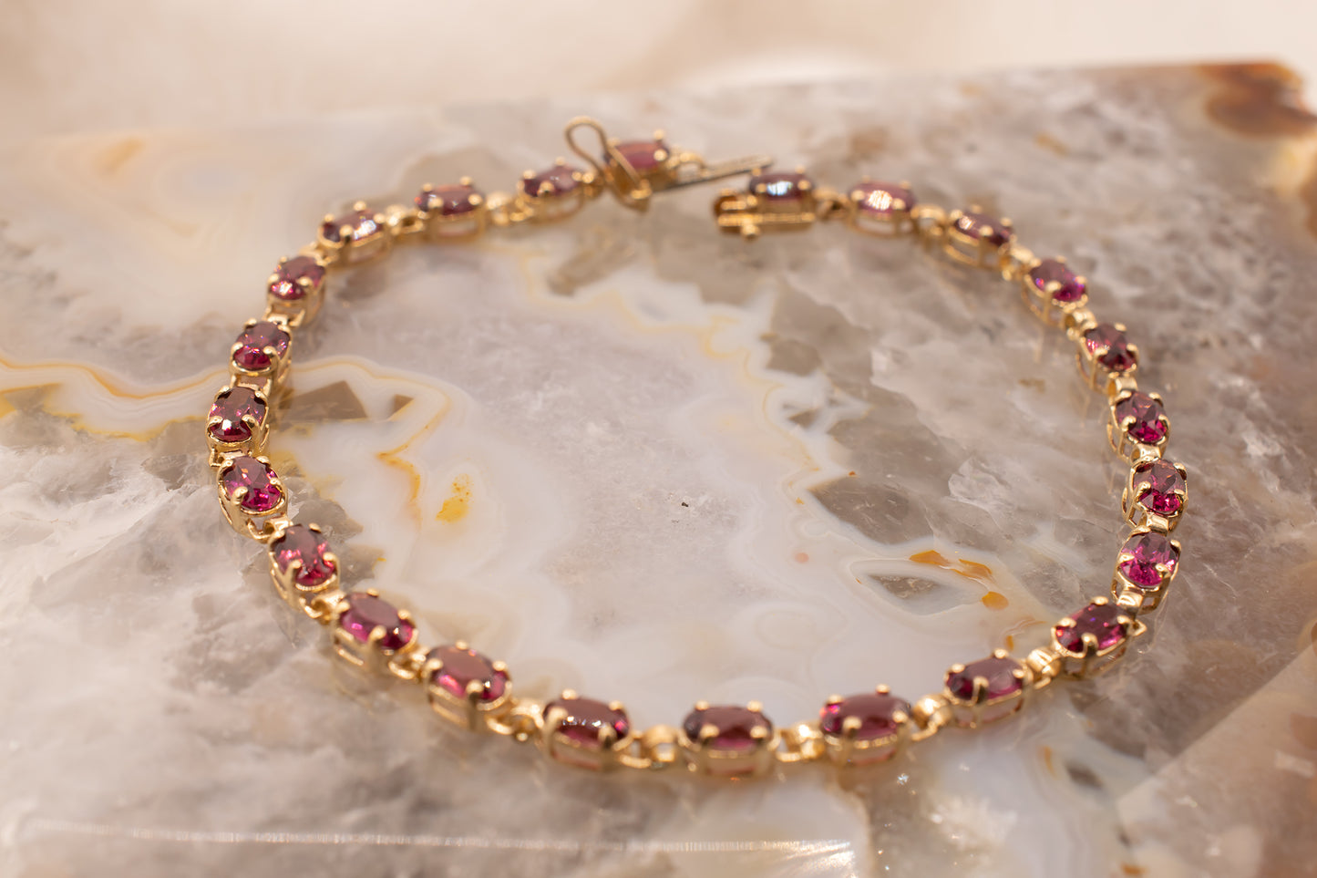 Vintage 10k Yellow Gold Oval Rhodolite Garnet Line Bracelet 7 Inches