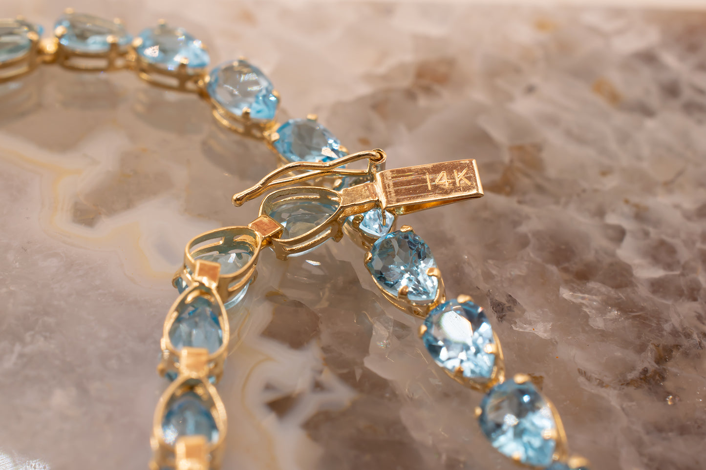 Vintage 14k Yellow Gold Pear Shape Swiss Blue Topaz Tennis Line Bracelet
