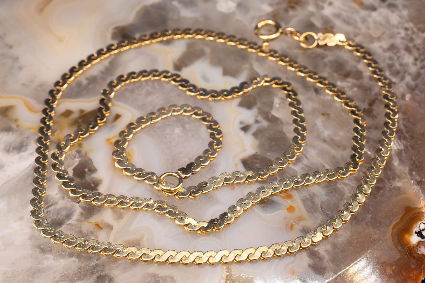 Vintage 14k Yellow Gold S Link Chain Necklace 18.5 Inches 2.5 mm.
