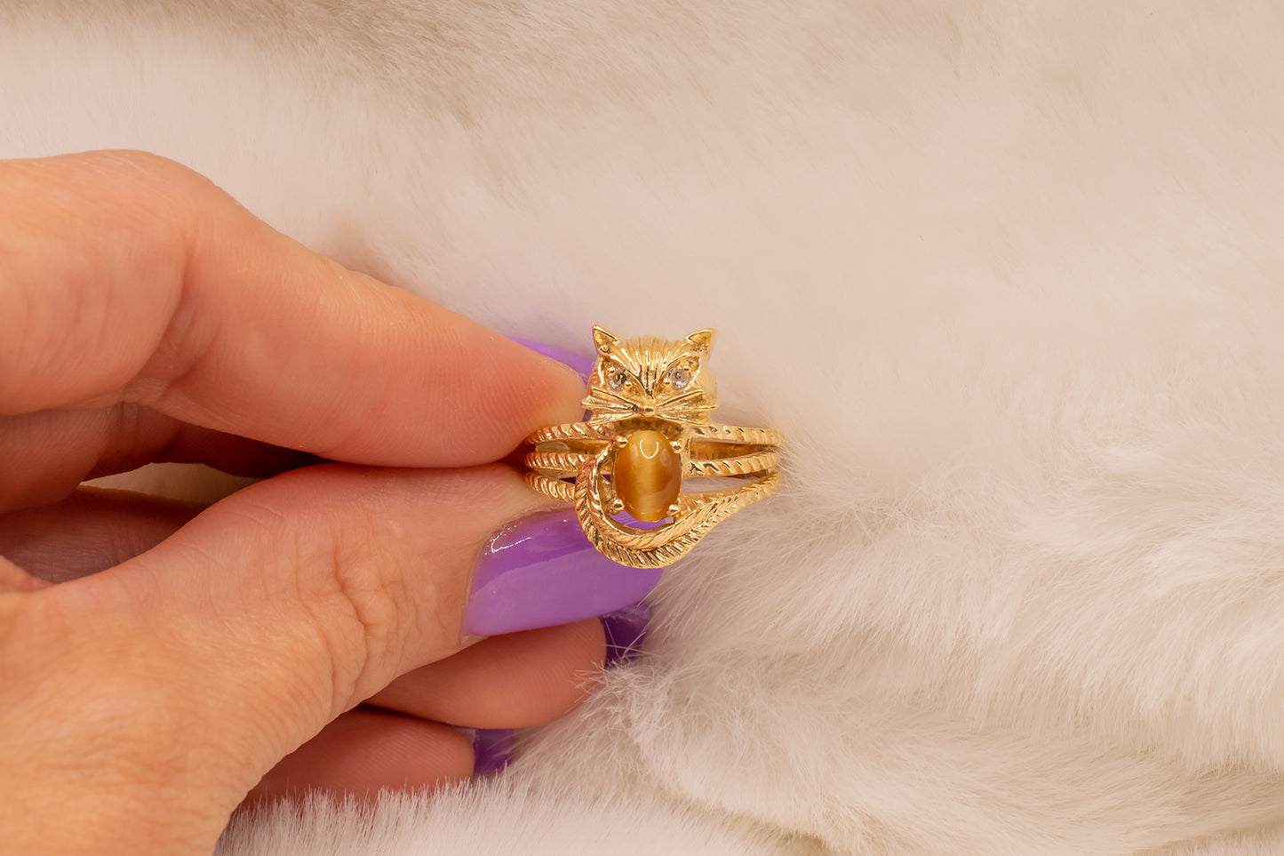 Vintage 14k Yellow Gold Tiger's Eye Quartz & Diamond Kitty Cat Rope Detail Ring