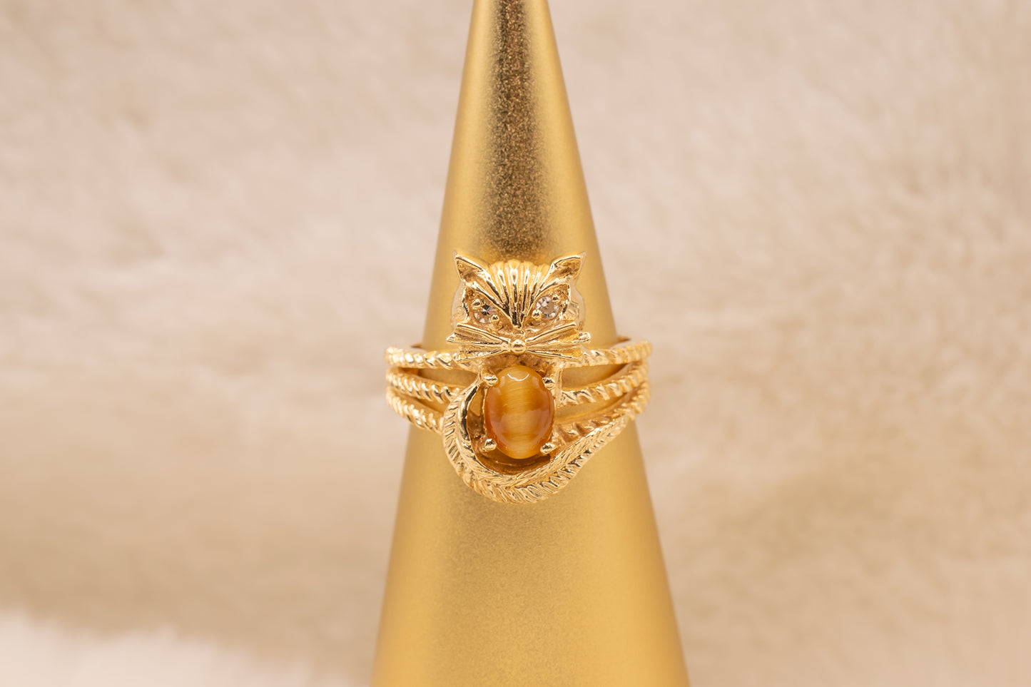 Vintage 14k Yellow Gold Tiger's Eye Quartz & Diamond Kitty Cat Rope Detail Ring