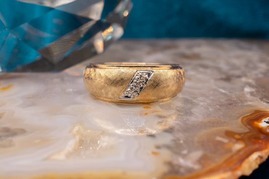 Vintage Unisex 14k Yellow Gold Florentine Finish Beveled Edge Diamond Ring Size 6 1/4