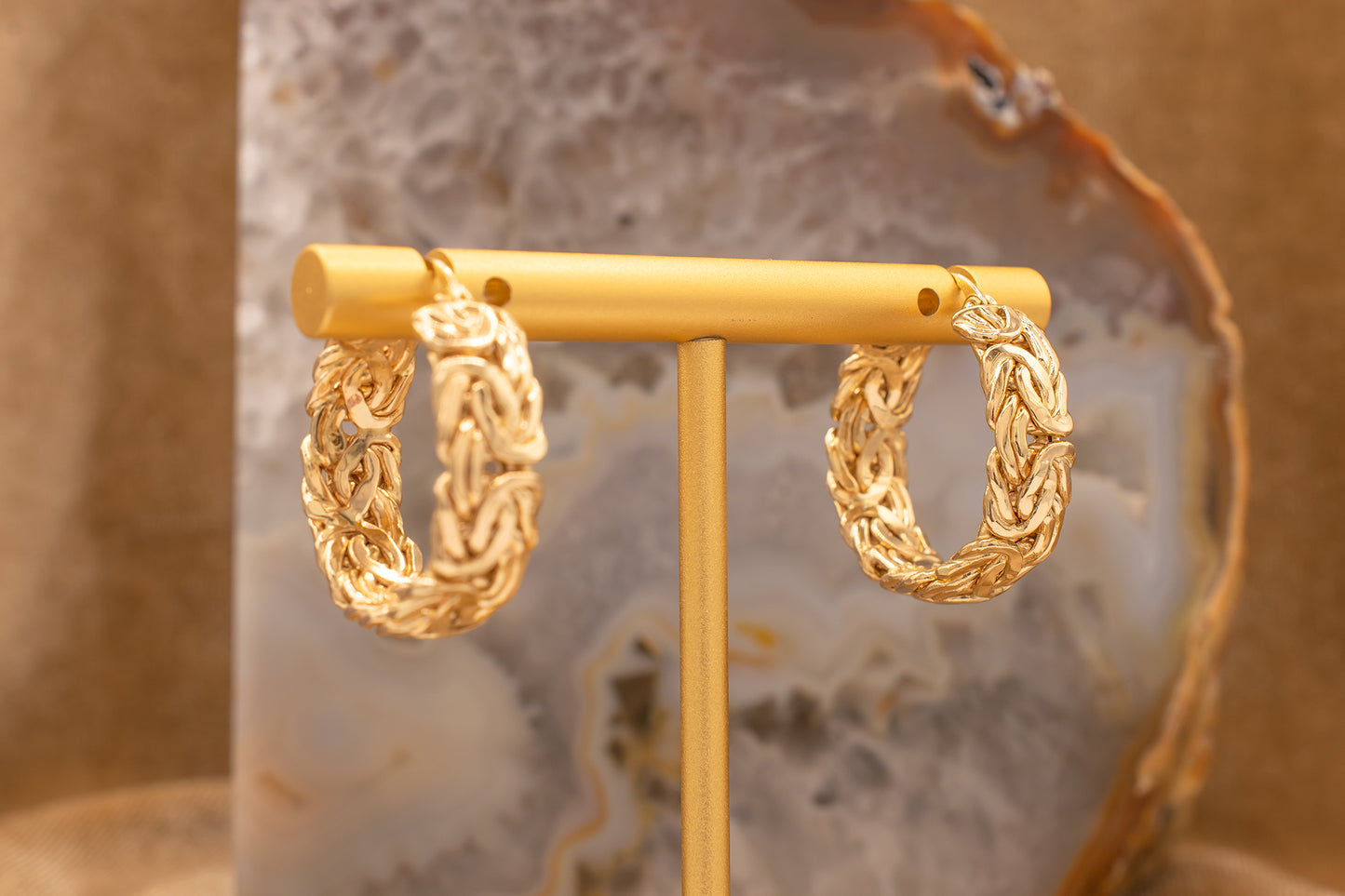 Vintage 14K Yellow Gold Byzantine Chain Style 23mm 1 Inch Drop Length Hoop Earrings