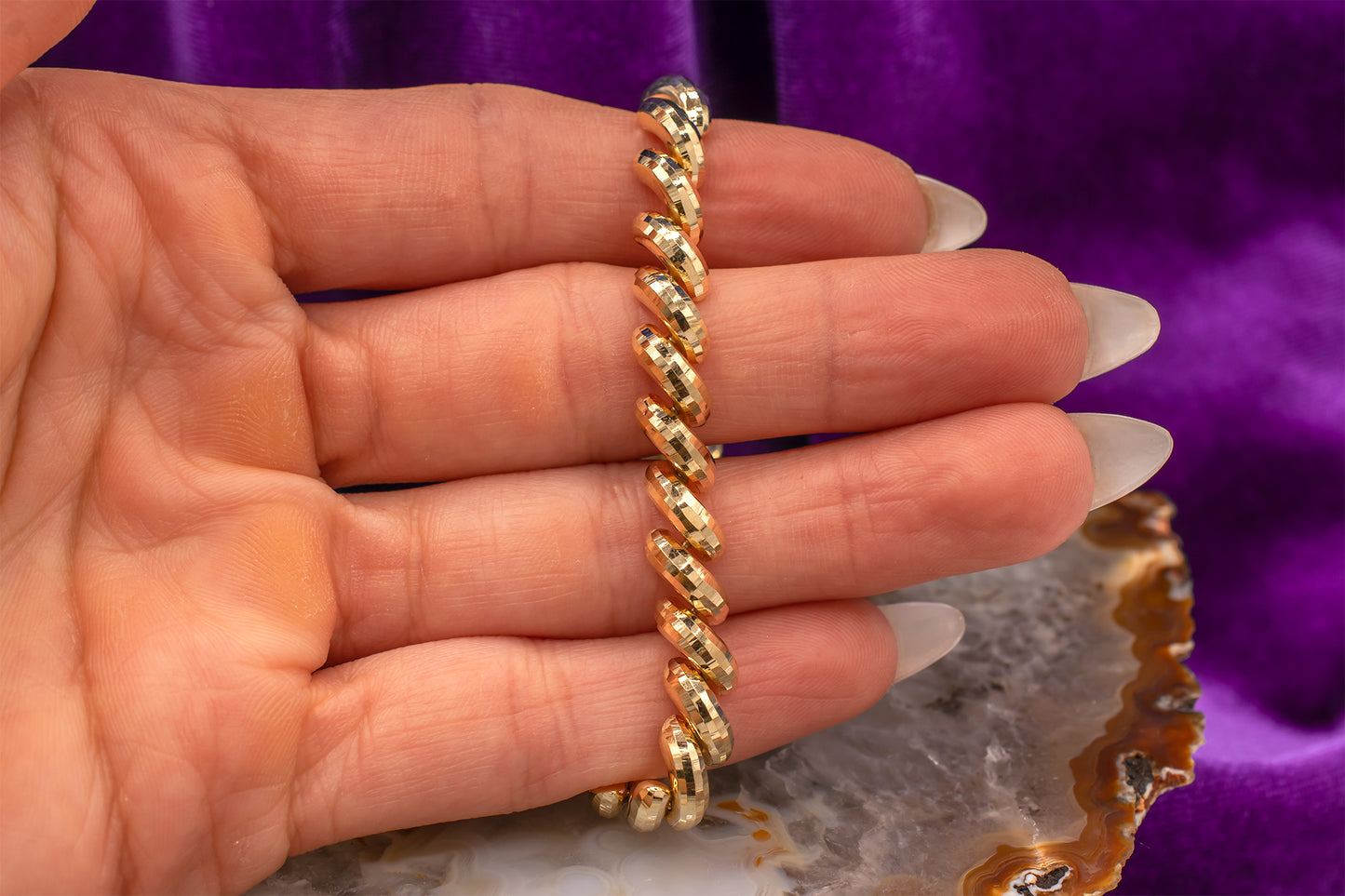 Vintage 14K Yellow Gold San Marco Macaroni Link Bracelet With Shimmering High Polish Finish 7 1/2 inches