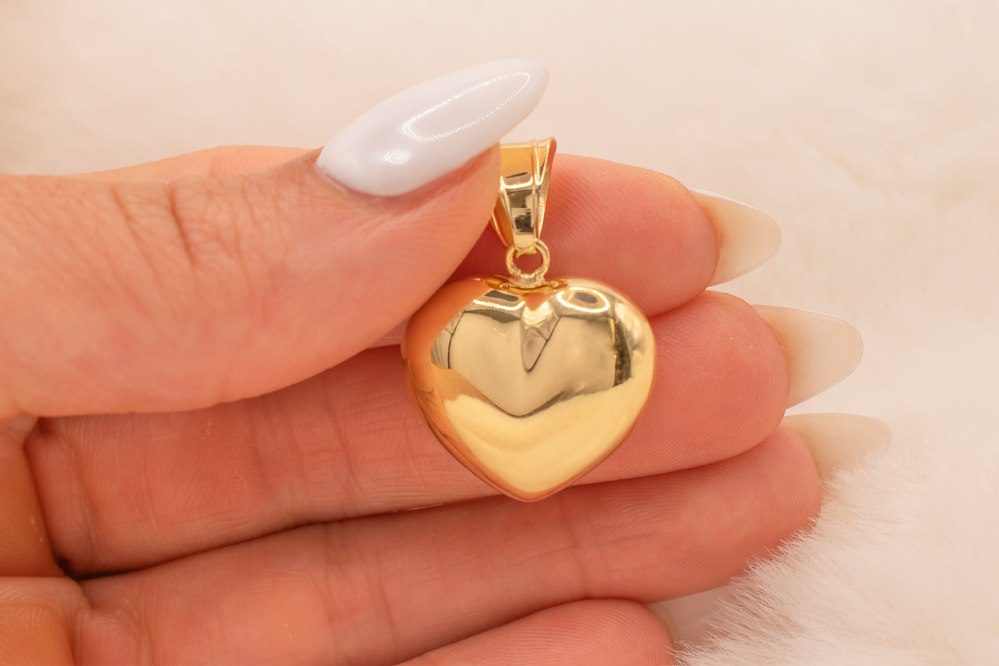 Vintage 14KT Yellow Gold Milor Italy Puffy Heart Pendant