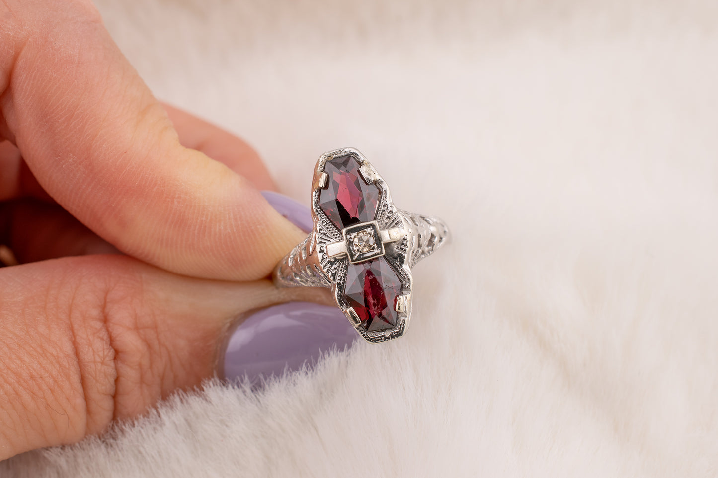 Art Deco Vintage 14 Karat White Gold Double Shield Cut Rhodolite Garnet 1.86 Carats Ring Circa 1930s