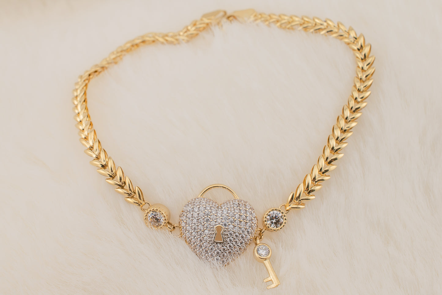 Vintage 14 Karat Yellow Gold Heart Padlock Pave & Bezel Set Diamond Simulant Chevron Link Bracelet 7 1/2 Inches