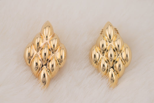Vintage 14k Yellow Gold Diamond Shaped Lattice Design Puffy Omega Clip Backs Statement Earring