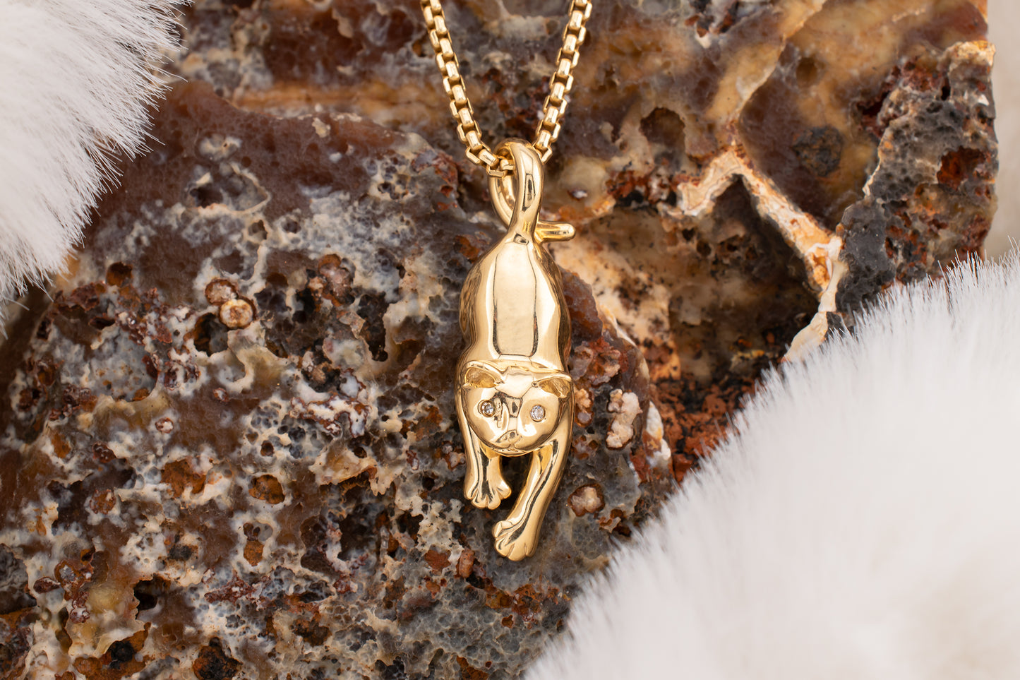 Vintage Estate 14 Karat Yellow Gold Prowling Cat With 0.01 Carat Diamond Eyes Adjustable 1.7mm 18 Inch Round Box Chain