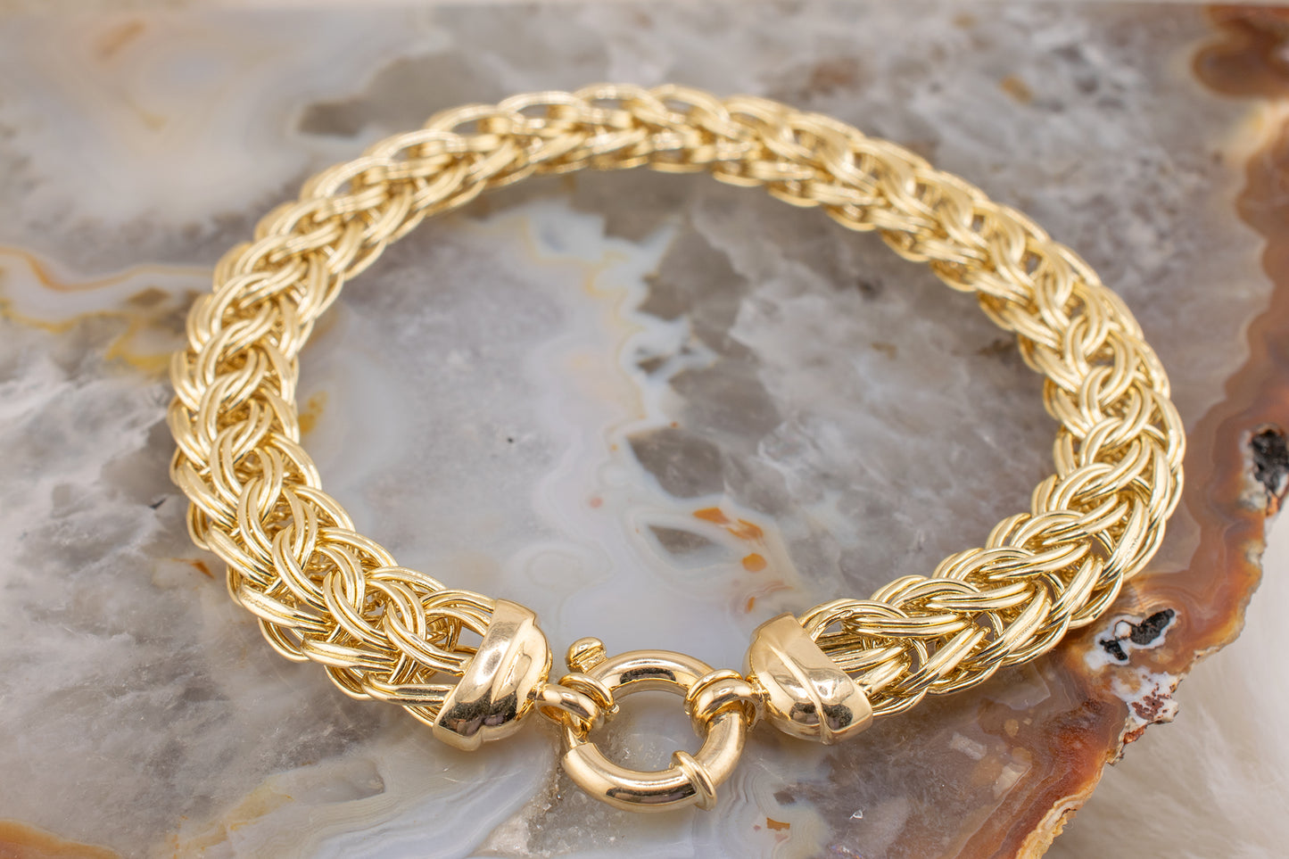Circa 2000's Vintage Estate 14 Karat Yellow Gold Woven Interlocking Link Bracelet With Large Lobster Clasp 8.6mm 7 Inches