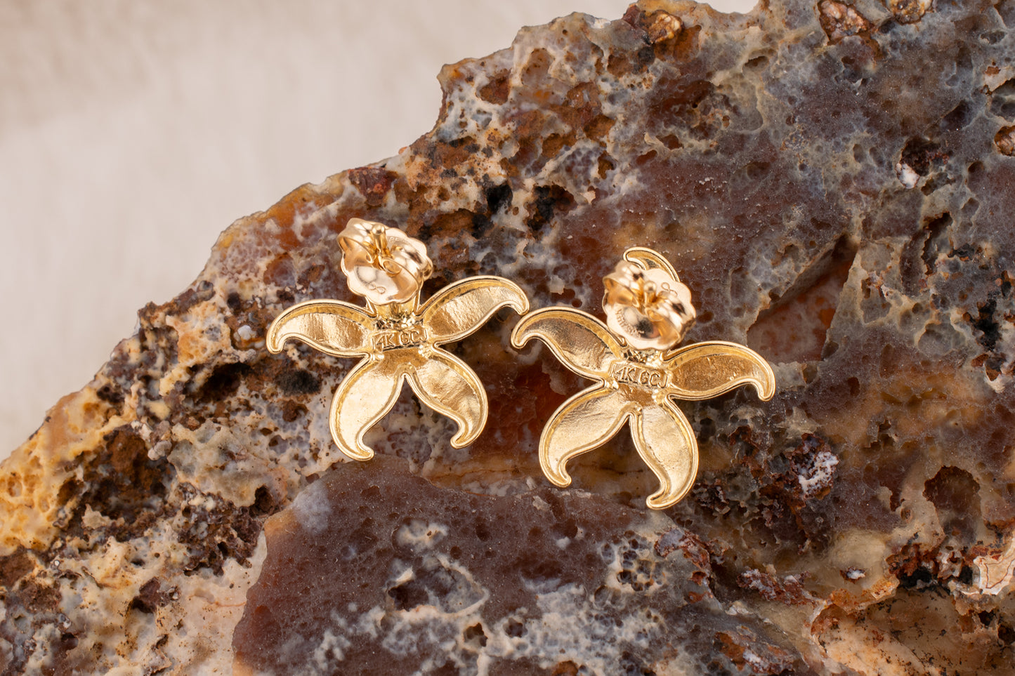 Vintage 14 Karat Yellow Gold Starfish Stud Earrings