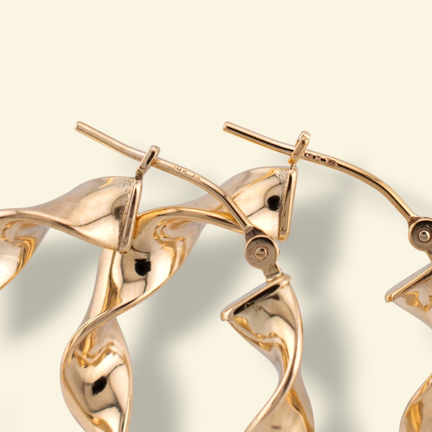 Vintage 14K Yellow Gold Sculptural Twisted Hoop Earrings 25 mm
