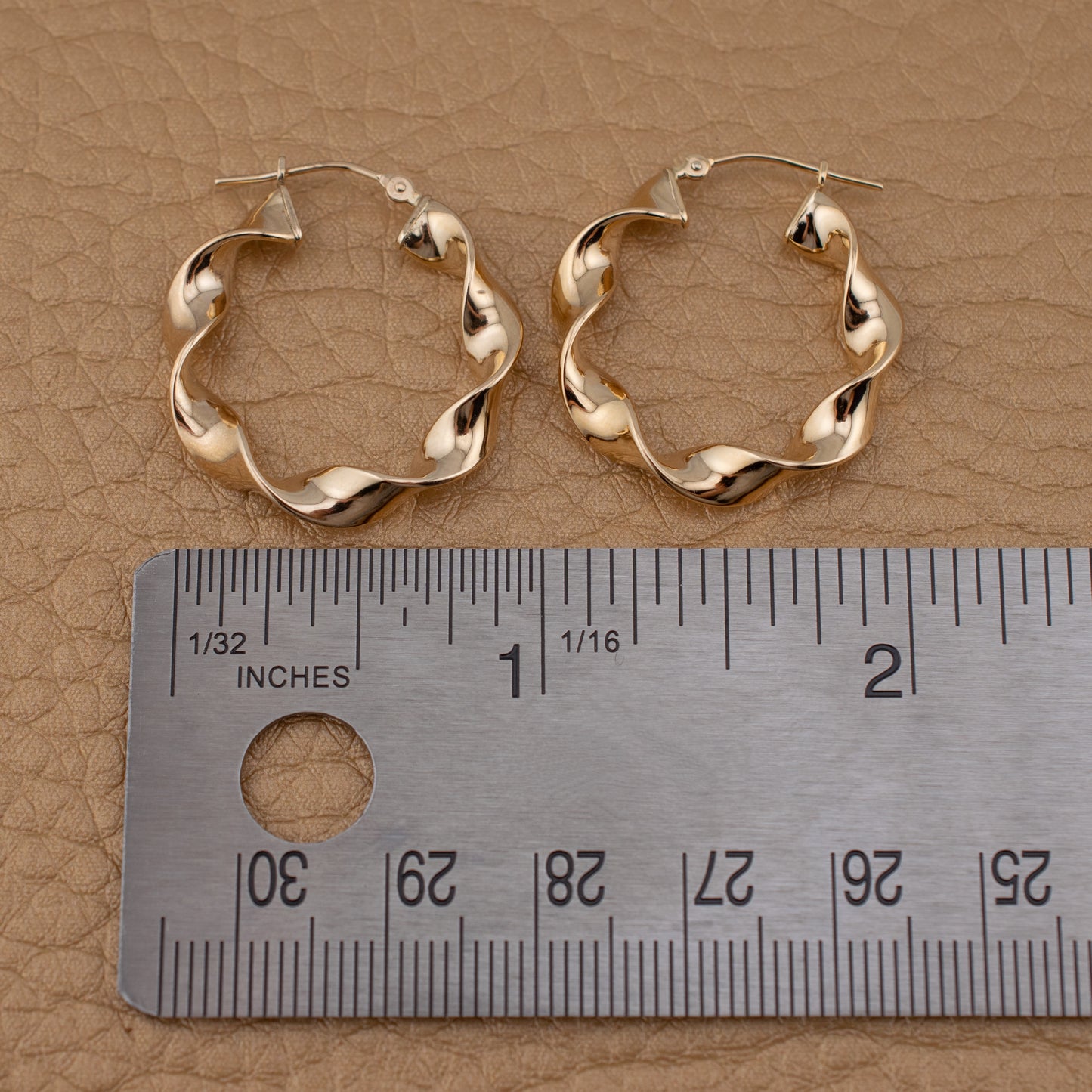 Vintage 14K Yellow Gold Sculptural Twisted Hoop Earrings 25 mm