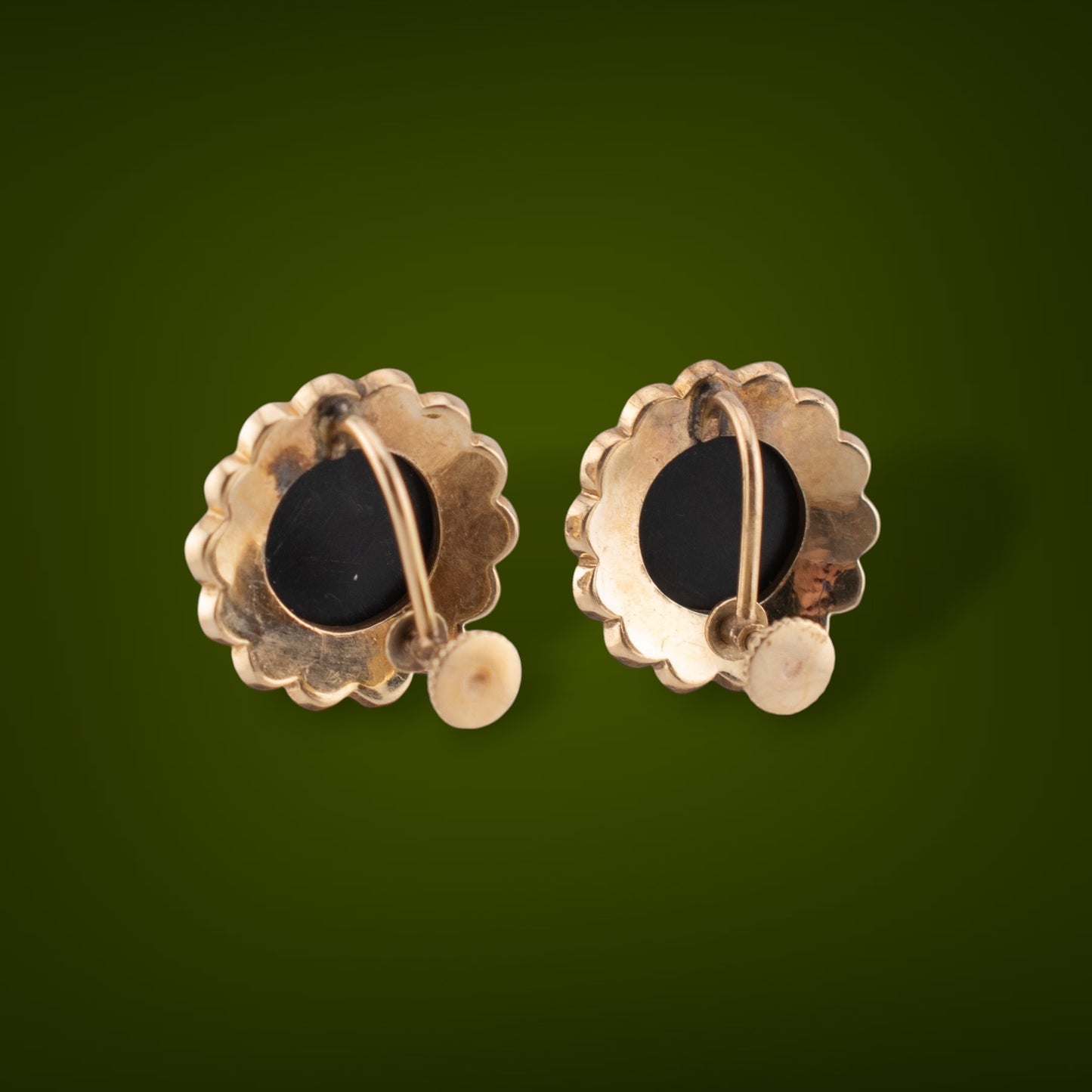 Vintage 1940s-50s 10K Yellow Gold Black Onyx Pearl Halo Screw Back Earrings