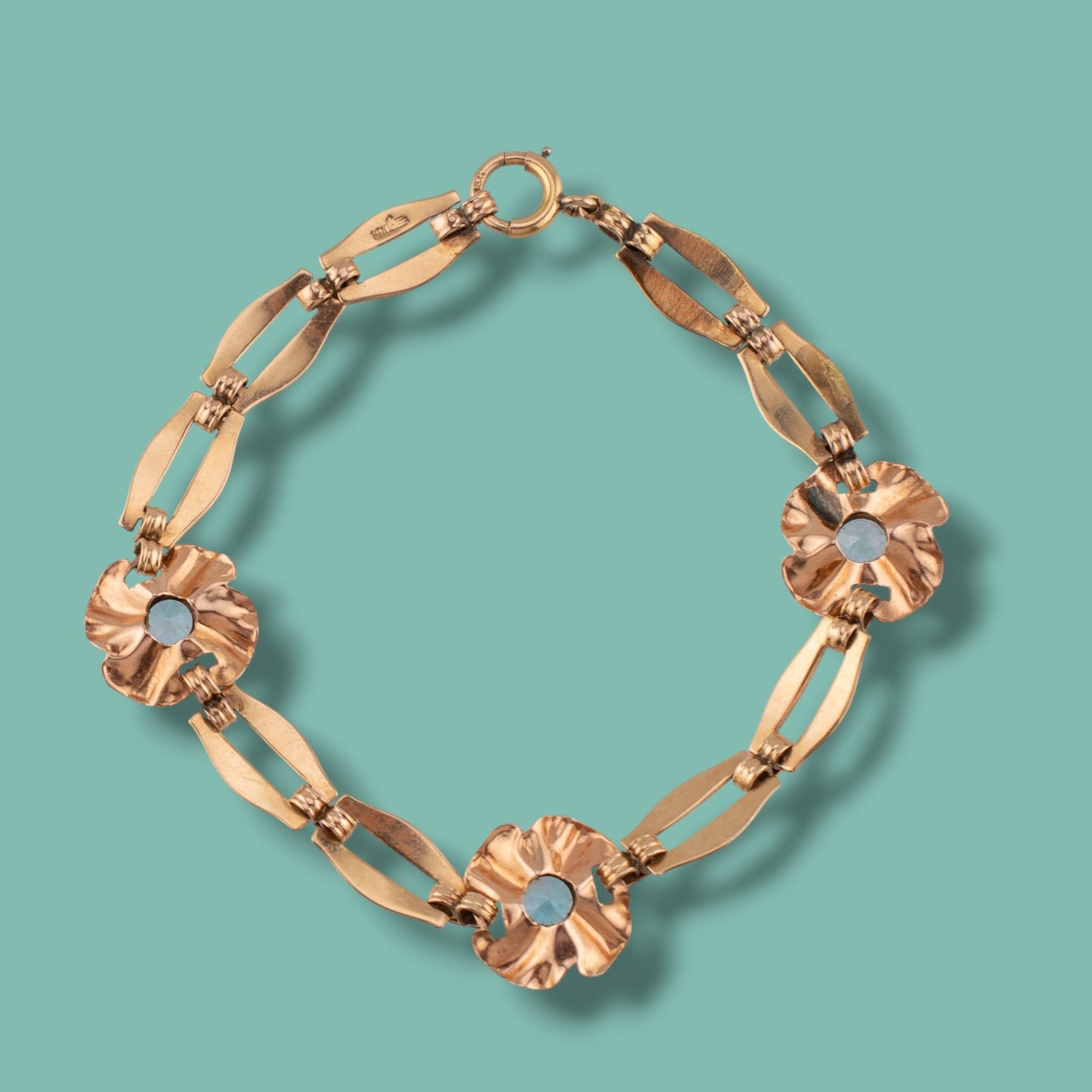 Vintage 1950s 14K Yellow Gold 3.06ctw Natural Blue Zircon Flower Link Bracelet