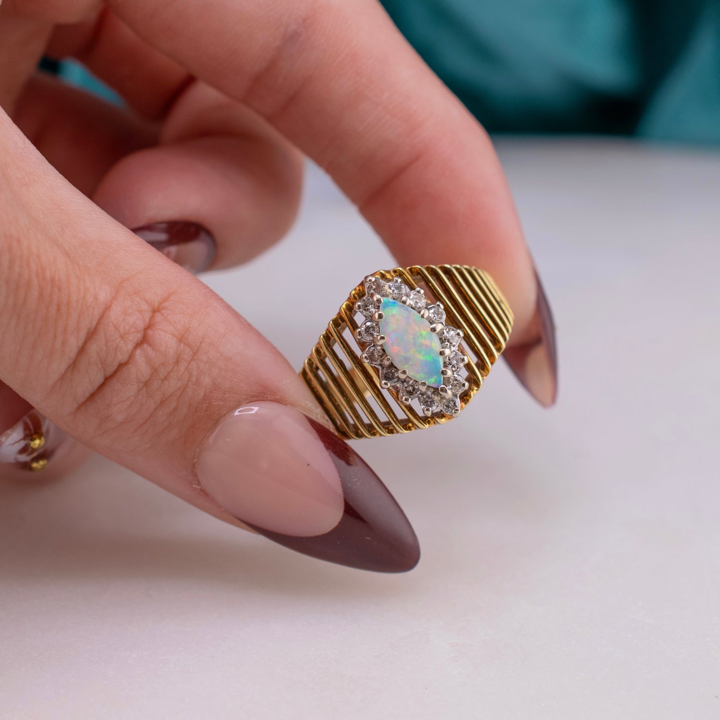 Vintage 1970s Ribbed 14K Gold Natural Opal Ring 0.28ct Diamond Halo Size 9