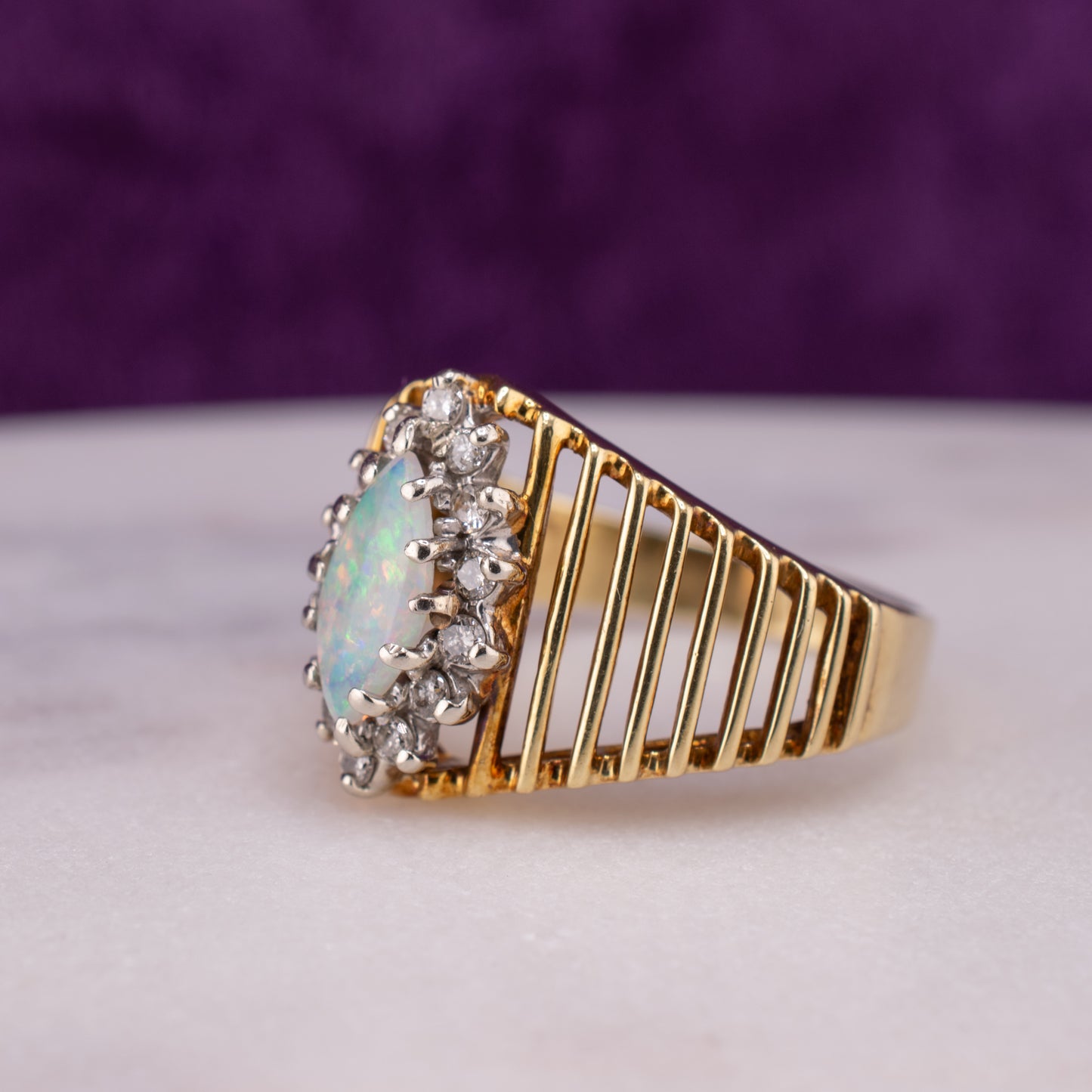 Vintage 1970s Ribbed 14K Gold Natural Opal Ring 0.28ct Diamond Halo Size 9